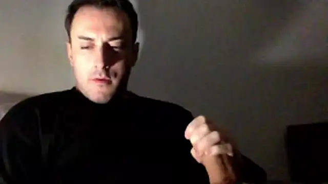 Snapshot of mainnrd chatting on 12-13-25, 10:49 mainnrd online show from 12-13-25, 10:49