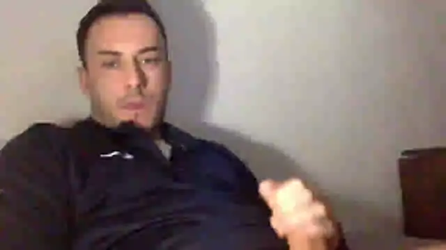 Snapshot of mainnrd chatting on 11-16-25, 10:02 mainnrd online show from 11-16-25, 10:02