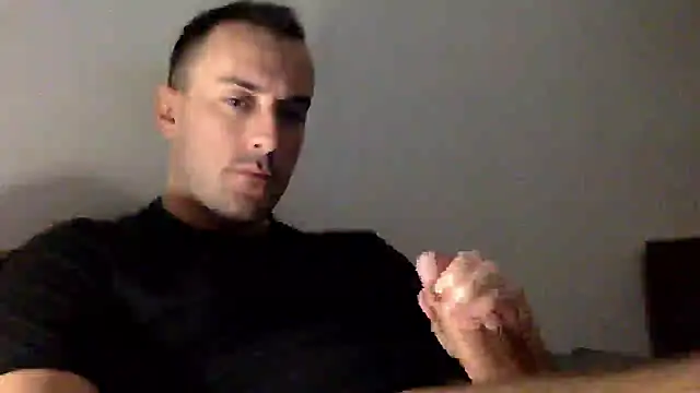 Snapshot of mainnrd chatting on 10-04-25, 04:14 mainnrd online show from 10-04-25, 04:14