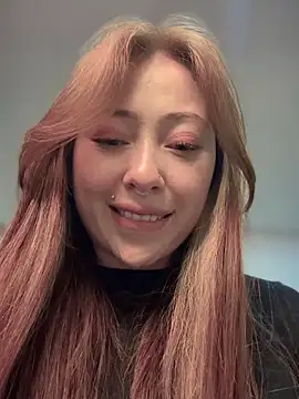 Snapshot of Sofii_gold chatting on 01-19-25, 04:22 Sofii gold online show from 01-19-25, 04:22