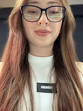 Snapshot of Sofii_gold chatting on 02-07-25, 11:45 Sofii gold online show from 02-07-25, 11:45