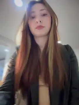 Snapshot of Sofii_gold chatting on 02-14-25, 11:42 Sofii gold online show from 02-14-25, 11:42