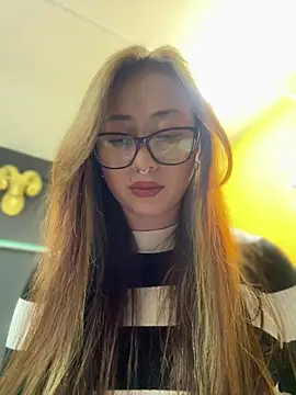 Snapshot of Sofii_gold chatting on 02-28-25, 12:21 Sofii gold online show from 02-28-25, 12:21