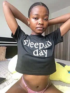 Snapshot of Grusha19 chatting on 11-18-25, 09:12 Grusha19 online show from 11-18-25, 09:12