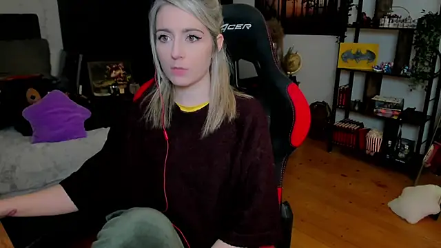 Lisaonthemoon online show from 03-14-26, 07:42