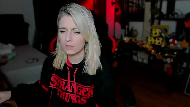 Lisaonthemoon online show from 09-25-25, 05:52