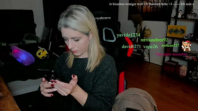 Lisaonthemoon online show from 12-14-25, 06:35