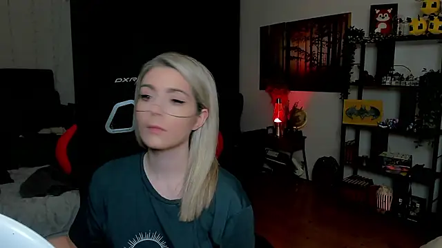 Lisaonthemoon online show from 02-28-26, 08:08