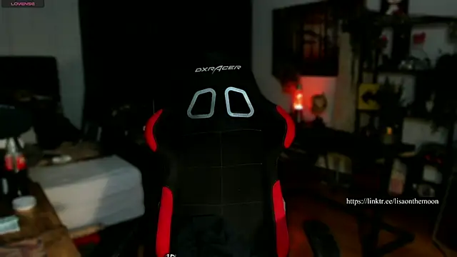 Lisaonthemoon online show from 03-11-25, 05:35