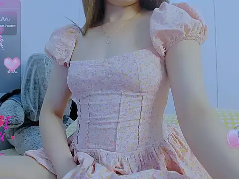 Snapshot of Linh_diudang chatting on 05-20-26, 02:19 Linh diudang online show from 05-20-26, 02:19