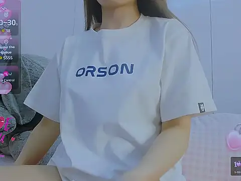 Snapshot of Linh_diudang chatting on 05-15-26, 02:09 Linh diudang online show from 05-15-26, 02:09