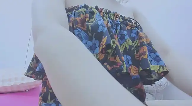 Linh diudang online show from 03-17-25, 01:29