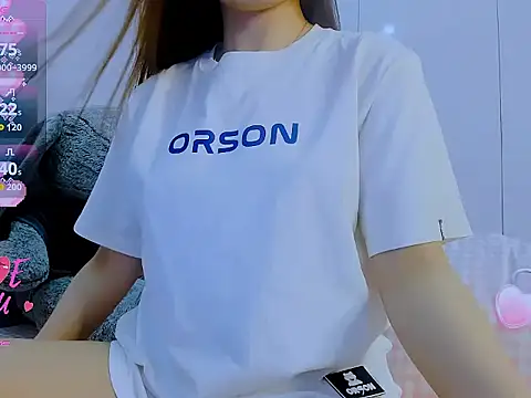 Snapshot of Linh_diudang chatting on 05-26-26, 02:31 Linh diudang online show from 05-26-26, 02:31