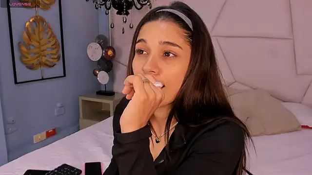 bellaa becca online show from 11-21-25, 06:40