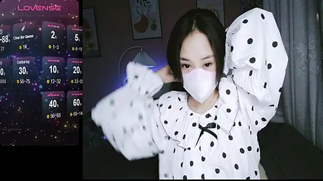  Viviann  online show from 12-12-24, 04:21