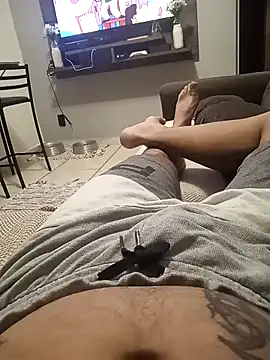 dredre1069 online show from 01-28-25, 03:57