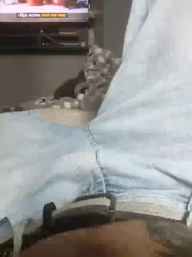 dredre1069 online show from 11-14-25, 04:32