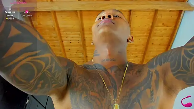 esteveen ortegas  online show from 04-25-26, 07:44