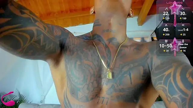 esteveen ortegas  online show from 10-28-25, 03:00