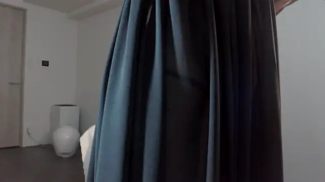 Snapshot of Lily_0000 chatting on 01-20-25, 03:28 Lily 0000 online show from 01-20-25, 03:28