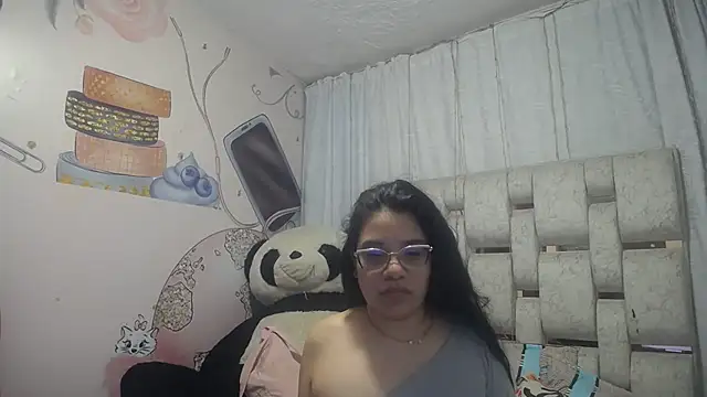 Snapshot of KEYRA-MILLER- chatting on 02-02-26, 02:21 KEYRA-MILLER- online show from 02-02-26, 02:21