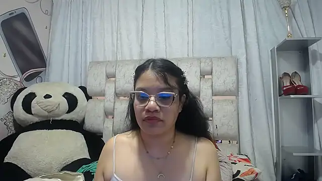 Snapshot of KEYRA-MILLER- chatting on 02-06-26, 01:56 KEYRA-MILLER- online show from 02-06-26, 01:56