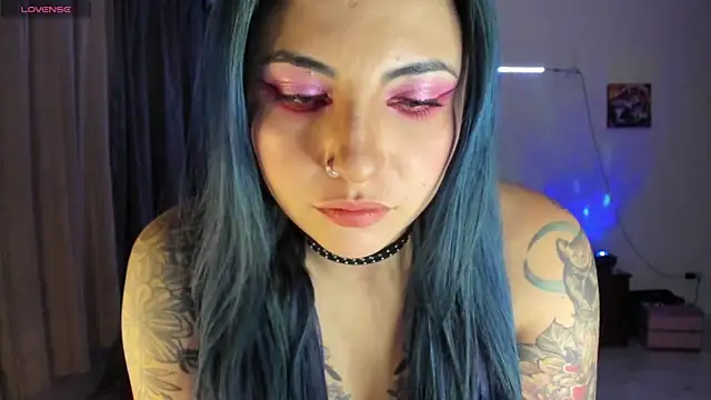 black wiidow online show from 03-30-26, 04:58