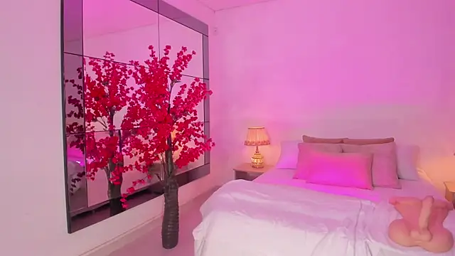 Leah Grey online show from 04-15-26, 11:27