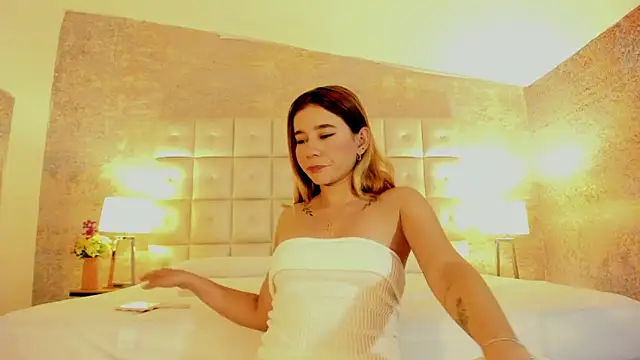 Lezy  online show from 02-12-26, 07:35