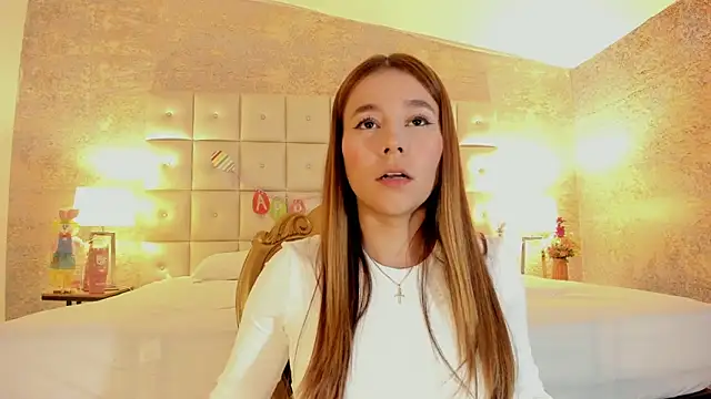 Lezy  online show from 04-15-26, 07:40