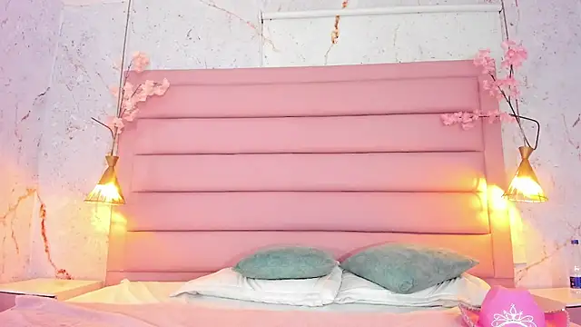 Lezy  online show from 10-05-25, 07:37