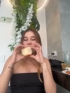 Lezy  online show from 12-01-25, 07:37