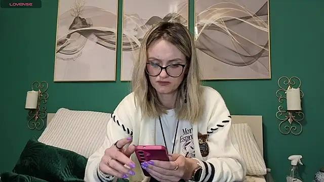 Snapshot of hotjessyca chatting on 05-01-26, 07:30 hotjessyca online show from 05-01-26, 07:30