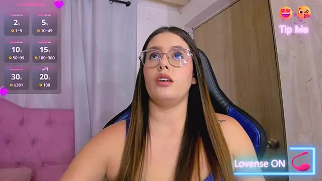 Snapshot of ParisShayk chatting on 07-21-26, 05:58 ParisShayk online show from 07-21-26, 05:58