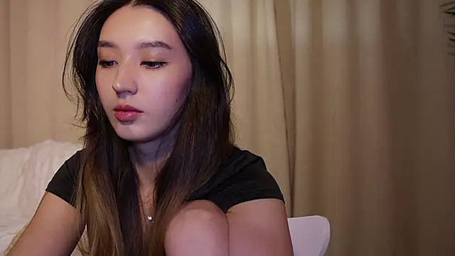 Sarasuo1 online show from 01-31-25, 01:34