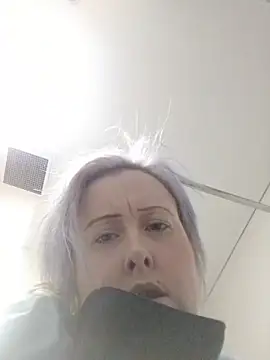 mollymay69 online show from 11-12-25, 07:56