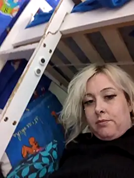 mollymay69 online show from 03-18-26, 07:04