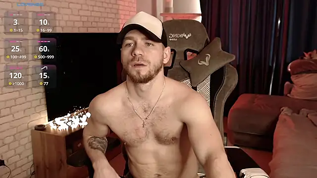 Snapshot of LeoPaulini chatting on 03-19-25, 11:39 LeoPaulini online show from 03-19-25, 11:39