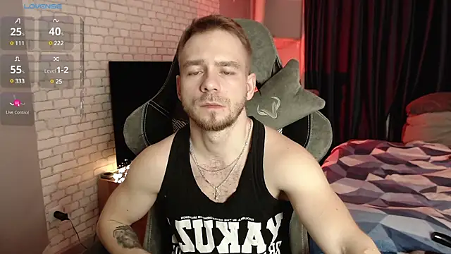 Snapshot of LeoPaulini chatting on 03-07-25, 04:33 LeoPaulini online show from 03-07-25, 04:33