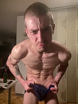 bosnianhot online show from 04-06-26, 08:43