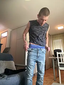 bosnianhot online show from 04-06-26, 08:37