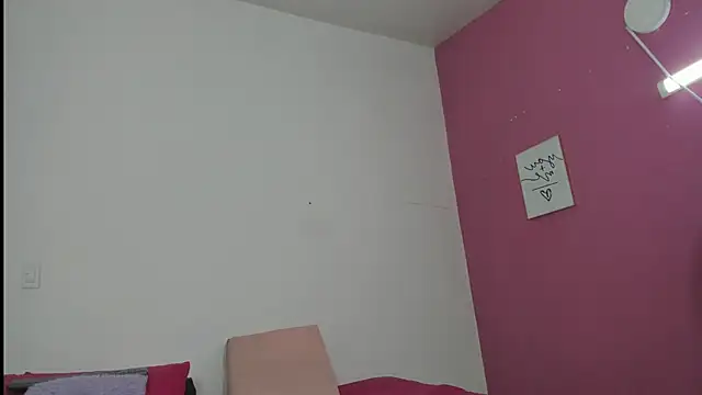 Snapshot of little_sam_ chatting on 03-11-25, 03:04 little sam online show from 03-11-25, 03:04