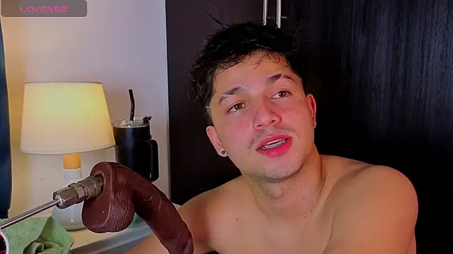 Issac james  online show from 07-24-26, 04:41