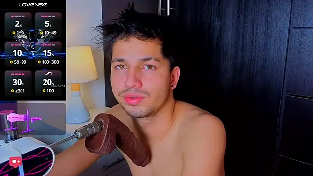 Snapshot of Issac_james_ chatting on 05-31-26, 04:40 Issac james online show from 05-31-26, 04:40
