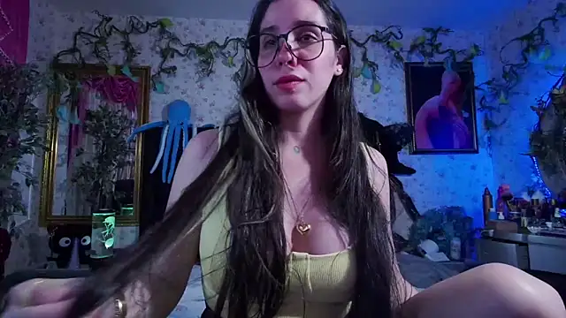 Elizabeth77  online show from 03-20-25, 08:08