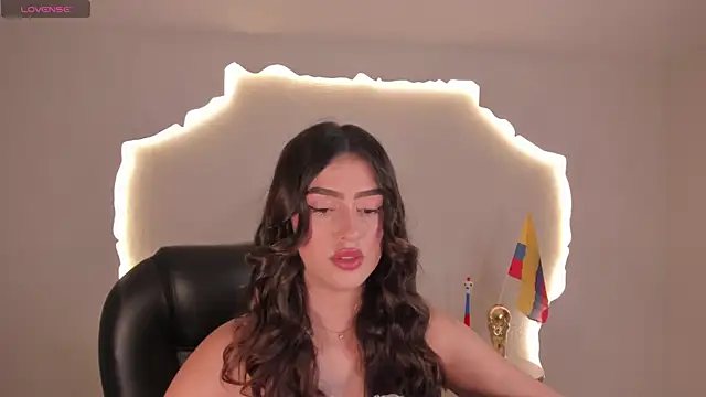 PaulinaSantos  online show from 06-20-26, 08:25