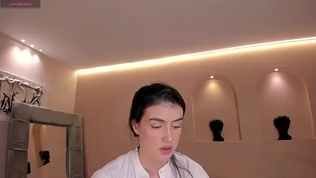 Snapshot of PaulinaSantos_ chatting on 02-01-26, 05:44 PaulinaSantos online show from 02-01-26, 05:44