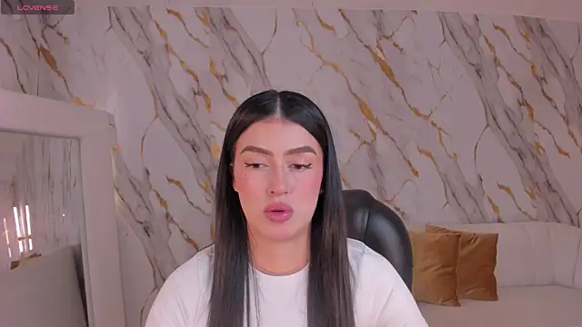 Snapshot of PaulinaSantos_ chatting on 09-28-25, 05:09 PaulinaSantos online show from 09-28-25, 05:09