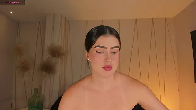 PaulinaSantos  online show from 03-10-26, 06:56