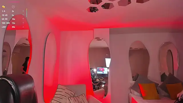 Snapshot of PaulinaSantos_ chatting on 09-12-25, 07:24 PaulinaSantos online show from 09-12-25, 07:24